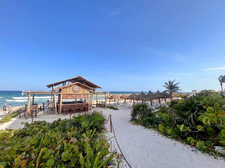 Bahia Principe Luxury Akumal: Where Luxe Meets Laid-Back 1 Bahia Principe Luxury Akumal