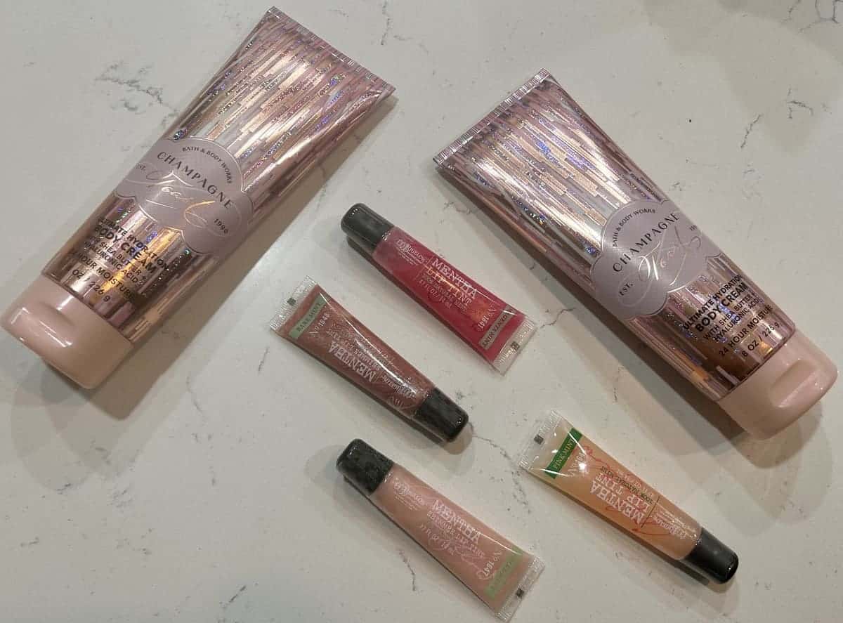 Awesome Stocking Stuffers for Moms 6 Bath and Body Works Lotion and lip gloss