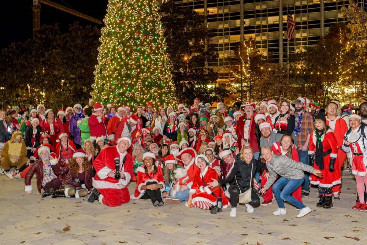 17 Best Things to Do in Dallas, Texas During Christmas Season 3 Dallas Santa Rampage