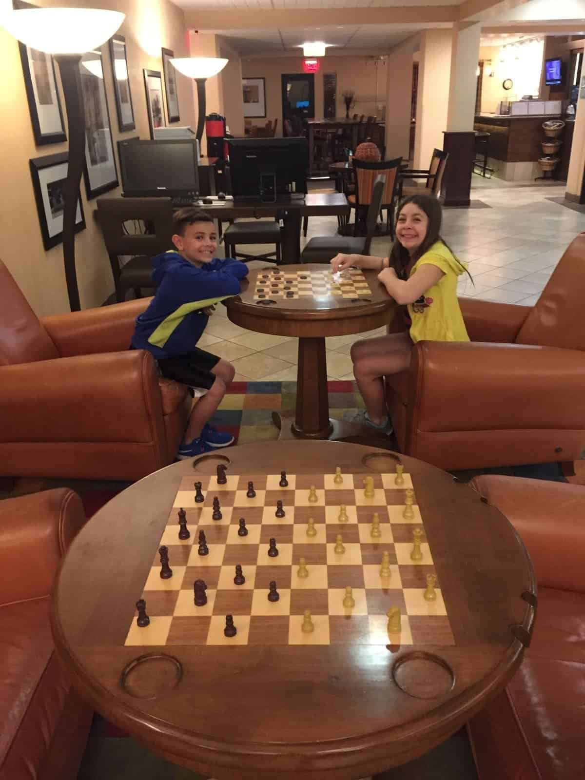 17 Fun Things to do in Salem, Oregon with Kids 11 Double Tree Salem