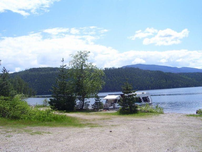 Houseboat capital of Canada! - Lake Shuswap, BC, Canada 3 House Boating on Lake Shuswap