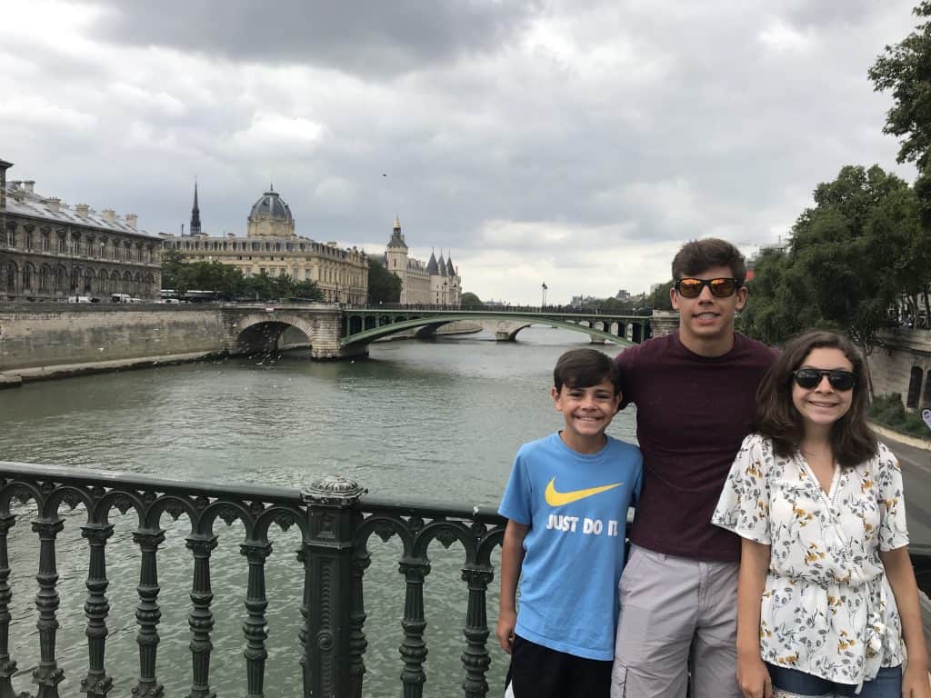 2 Days in Paris 4 Seine River