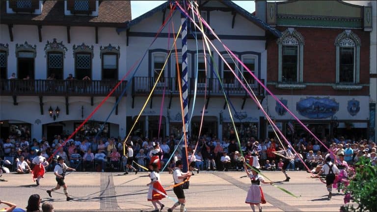 Leavenworth, Washington Christmas Travel Guide 37 Leavenworth, Washington